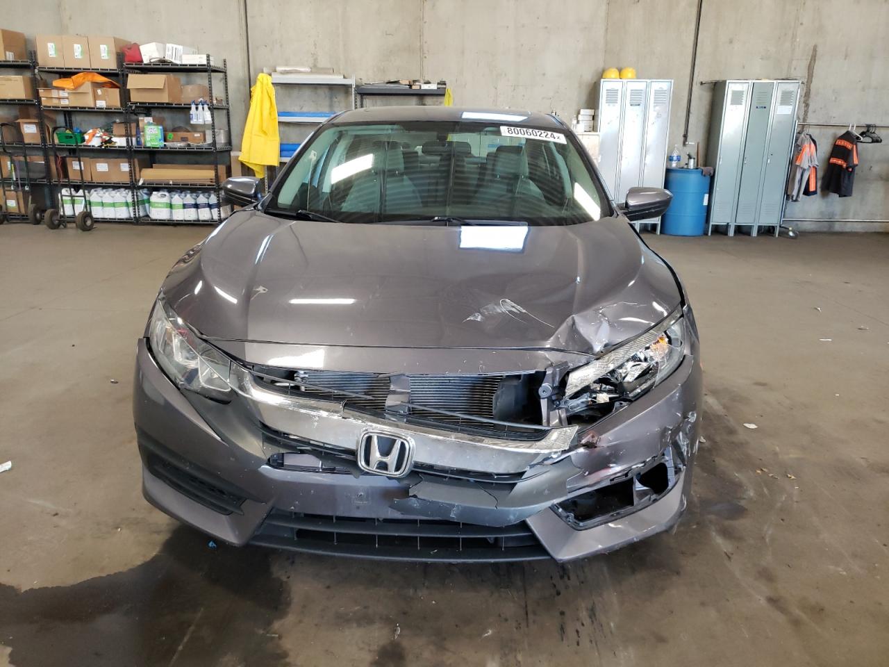 2016 Honda Civic VIN 19XFC2F70GE016167 Copart auction photo, front end / minor dent/scratches damage thumbnail 5