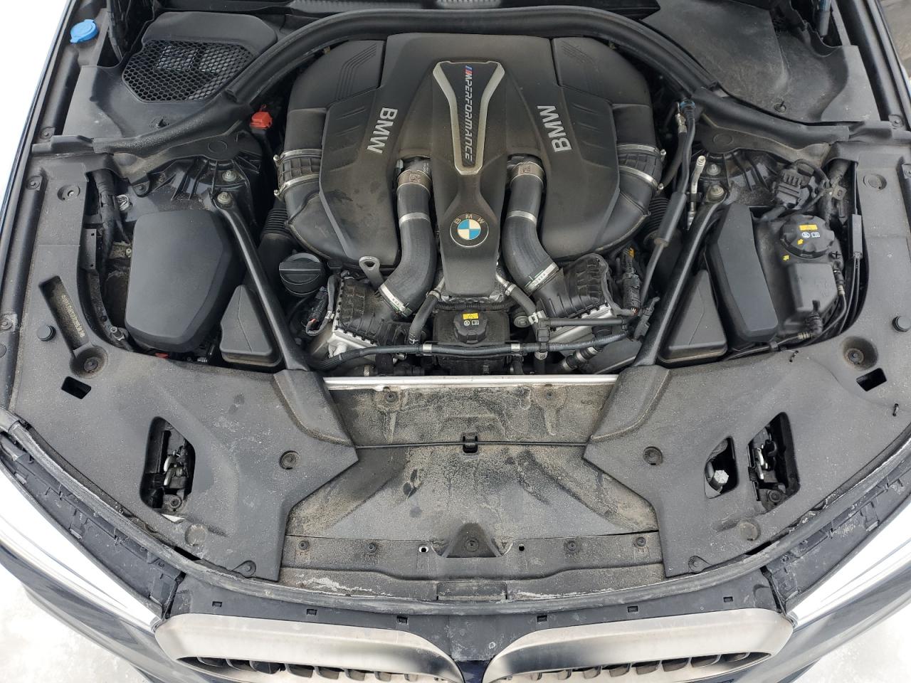 2018 BMW M5 VIN WBAJB9C59JB286363 Copart auction photo, front end / minor dent/scratches damage thumbnail 12