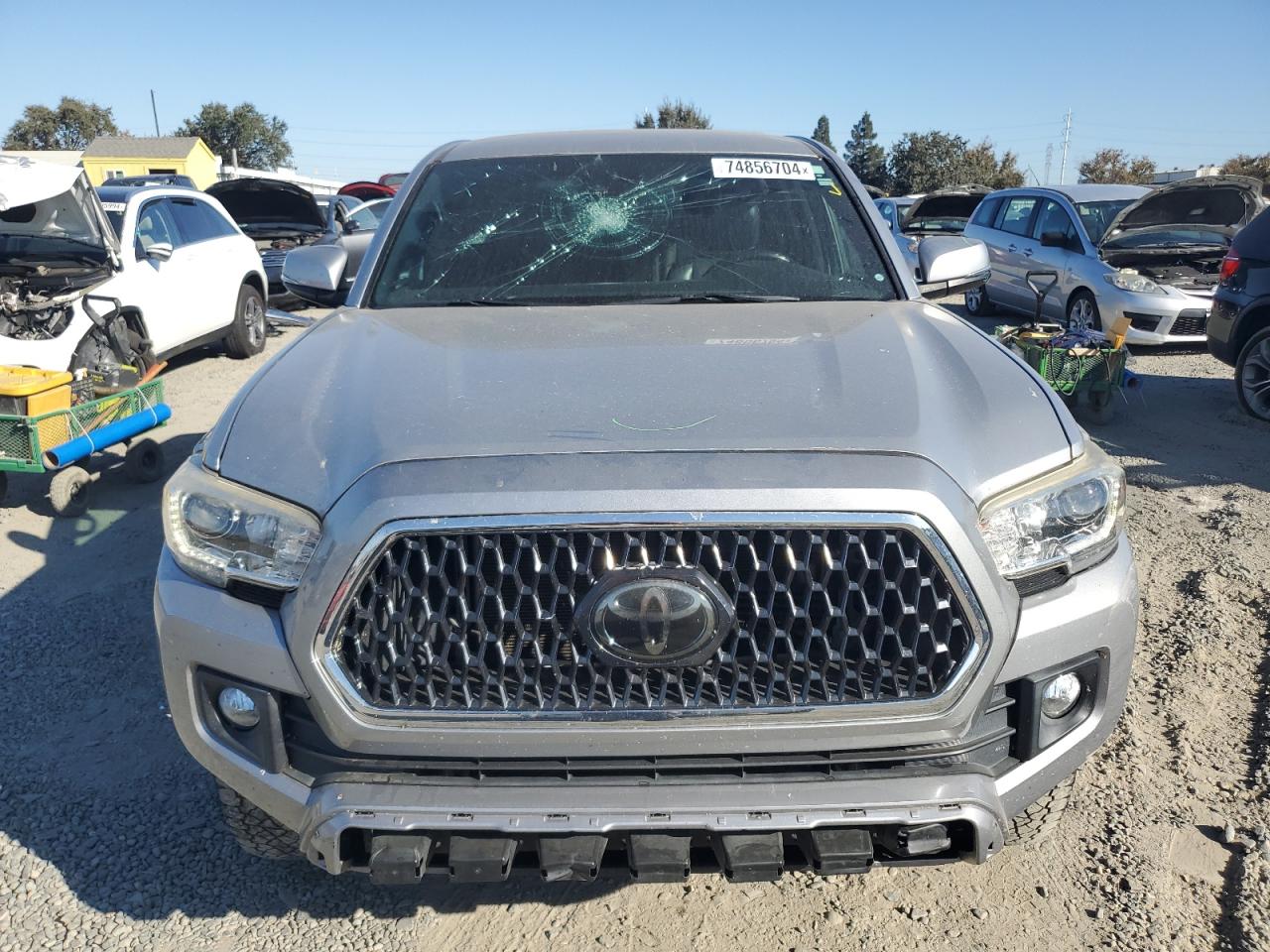 2018 Toyota Tacoma VIN 3TMCZ5AN6JM167181 Copart auction photo, vandalism damage thumbnail 5