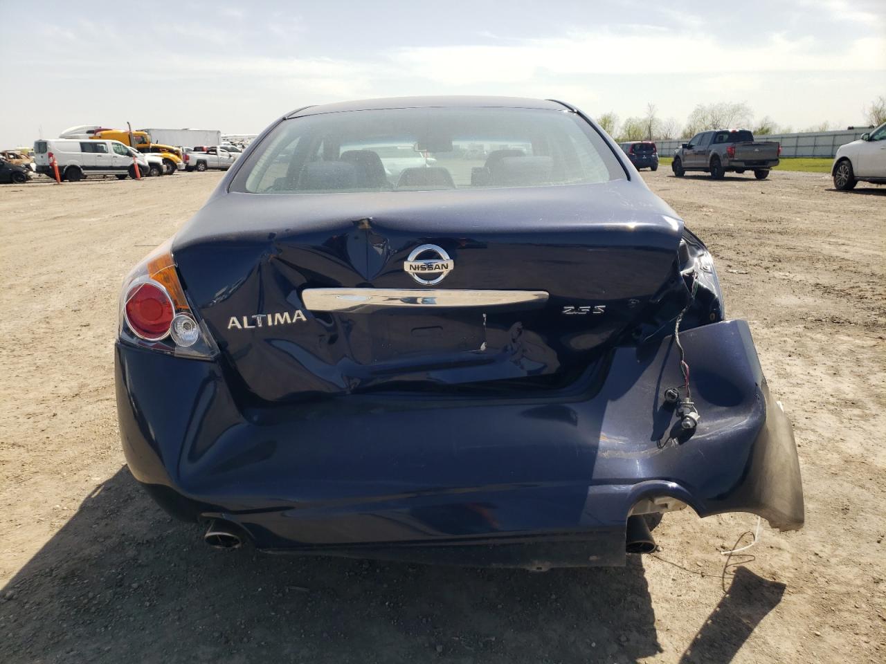 2011 Nissan Altima VIN 1N4AL2AP4BN475861 Copart auction photo, rear end / minor dent/scratches damage thumbnail 6