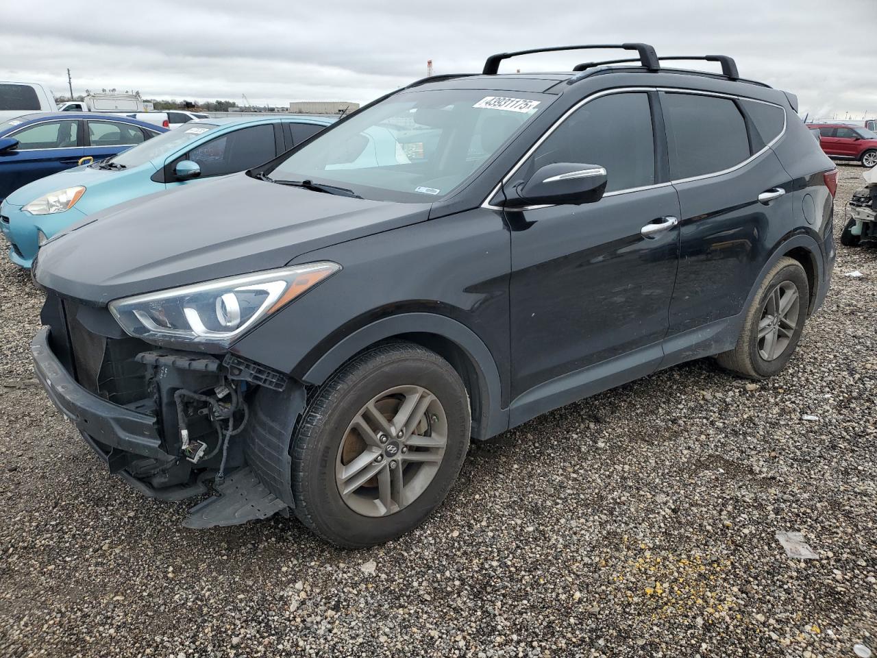 2017 Hyundai Santa Fe VIN 5XYZU3LB3HG415622