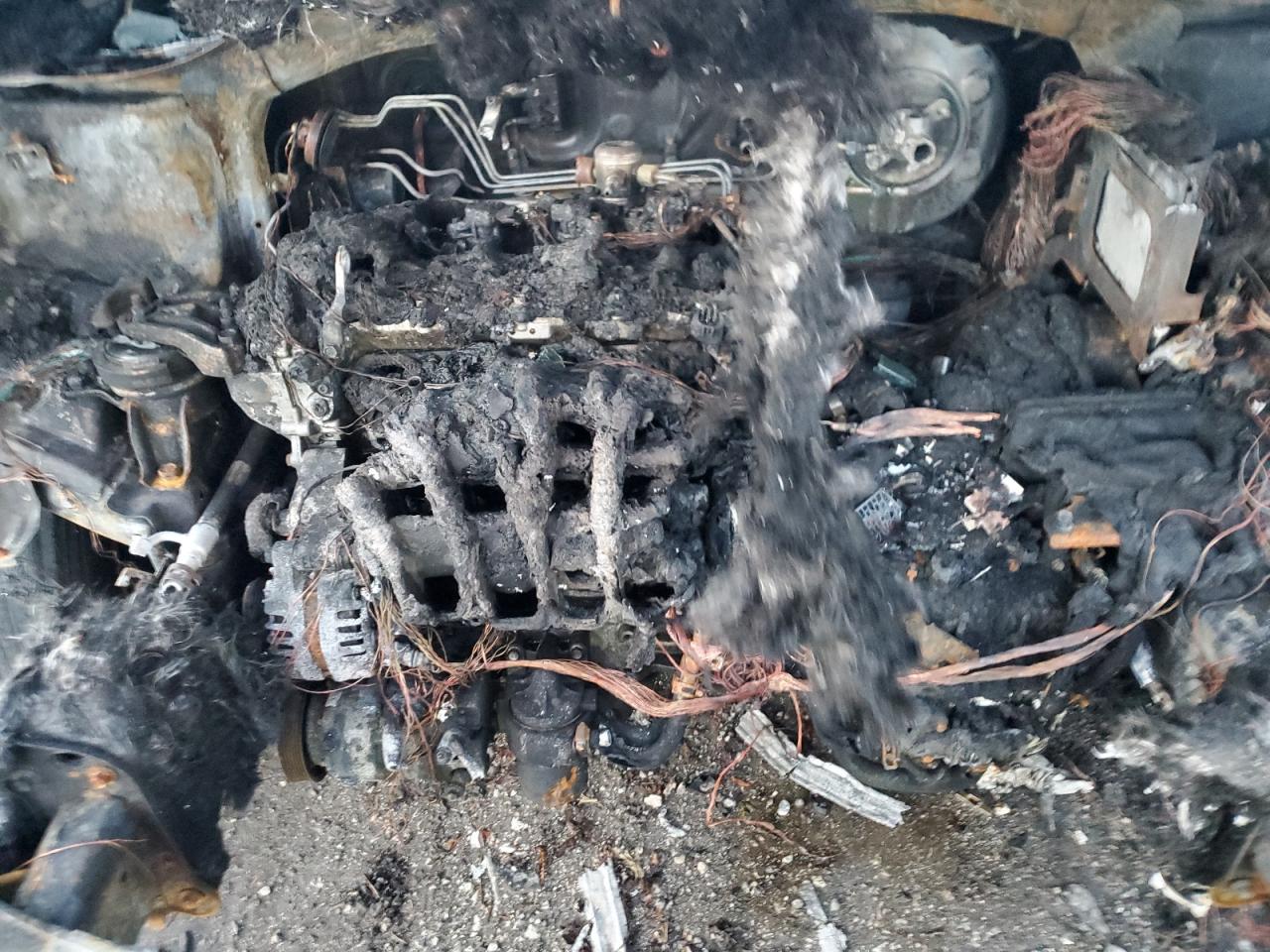2015 KIA Sorento VIN 5XYKTDA64FG634036 Copart auction photo, burn - engine / burn - interior damage thumbnail 12