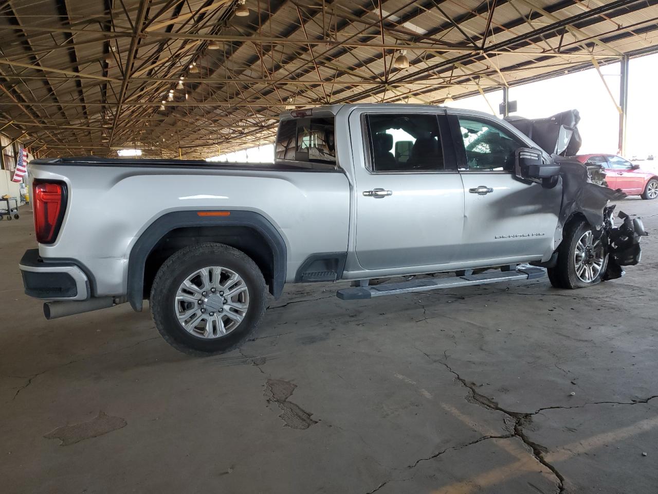 2022 GMC Sierra VIN 1GT49REY6NF333074 Copart auction photo, front end damage thumbnail 3