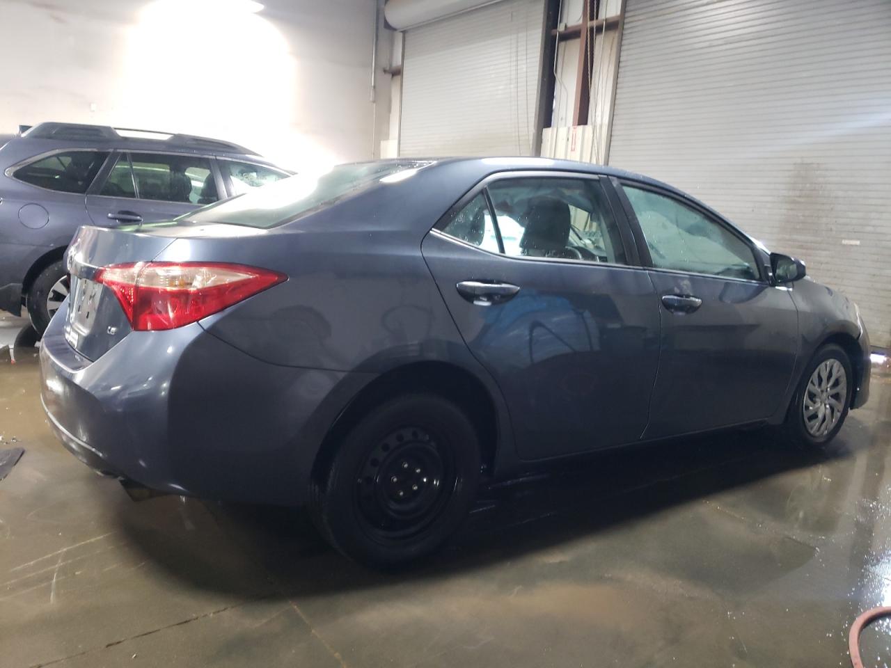 2017 Toyota Corolla VIN 2T1BURHE7HC865292 Copart auction photo, front end damage thumbnail 3