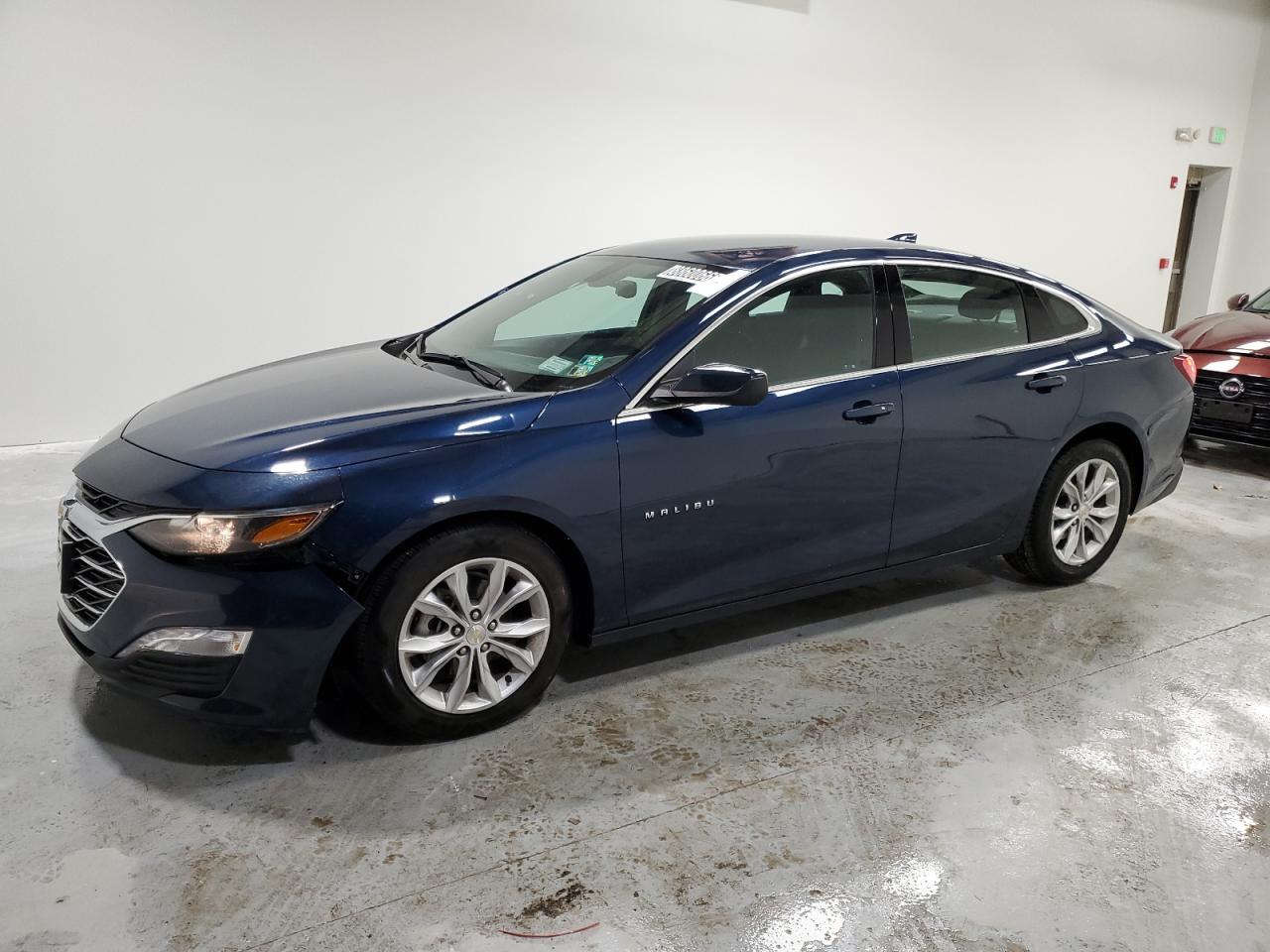 2022 Chevrolet Malibu VIN 1G1ZD5ST2NF135753