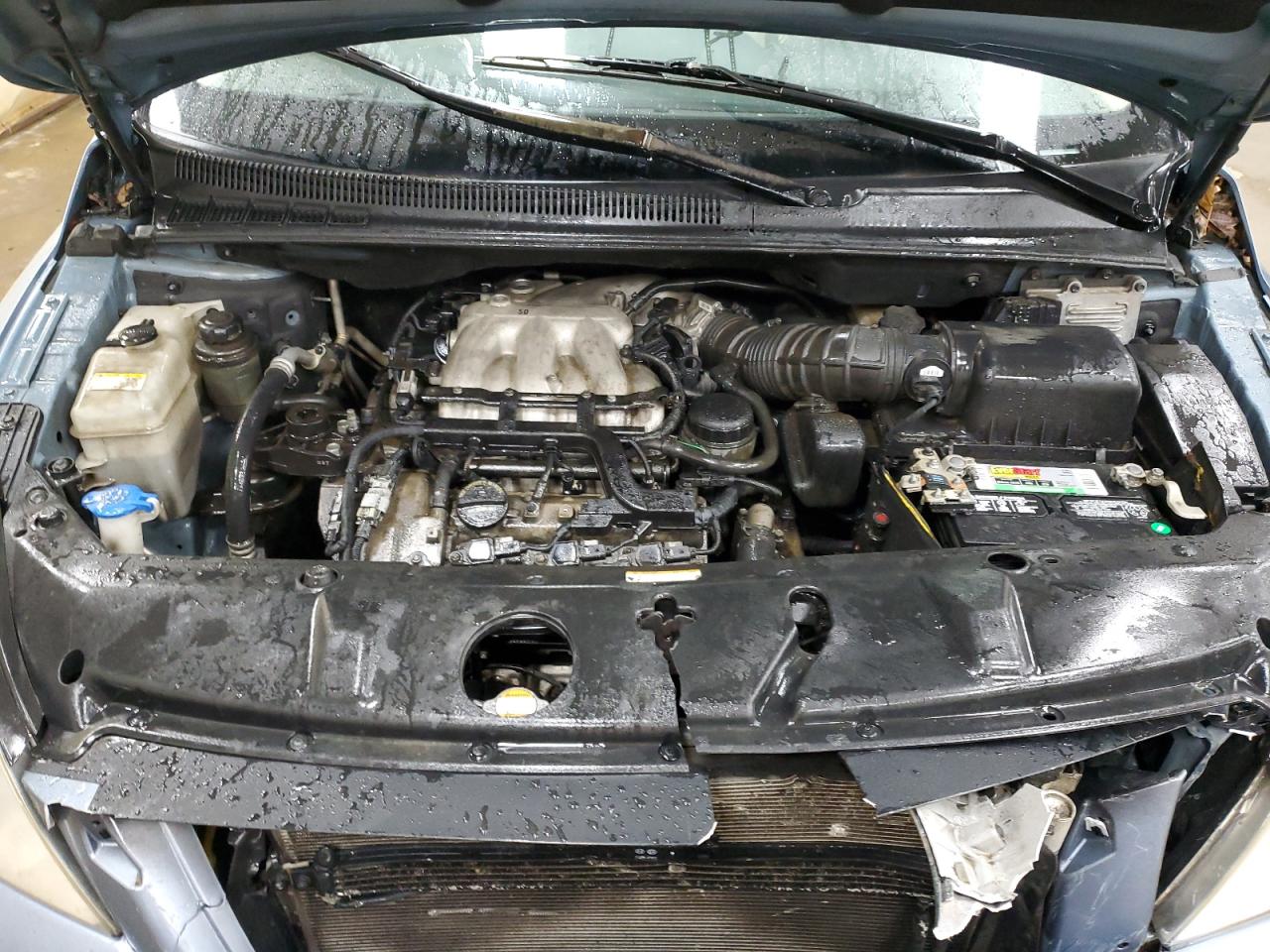 2008 Hyundai Entourage VIN KNDMC233086054448 Copart auction photo, front end / minor dent/scratches damage thumbnail 12