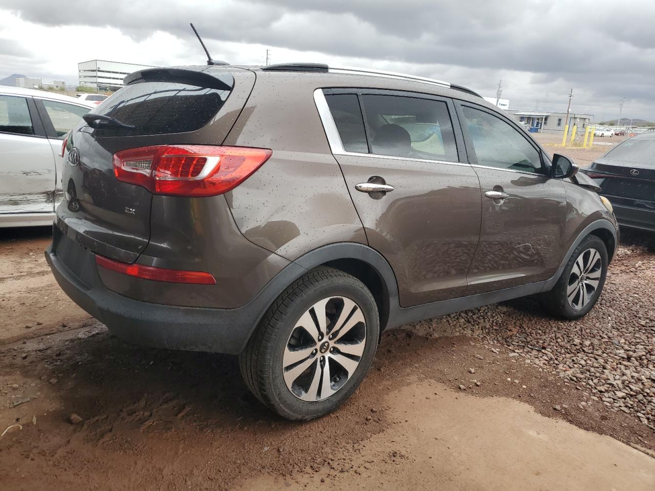 2011 KIA Sportage VIN KNDPC3A21B7080863 Copart auction photo, front end damage thumbnail 3