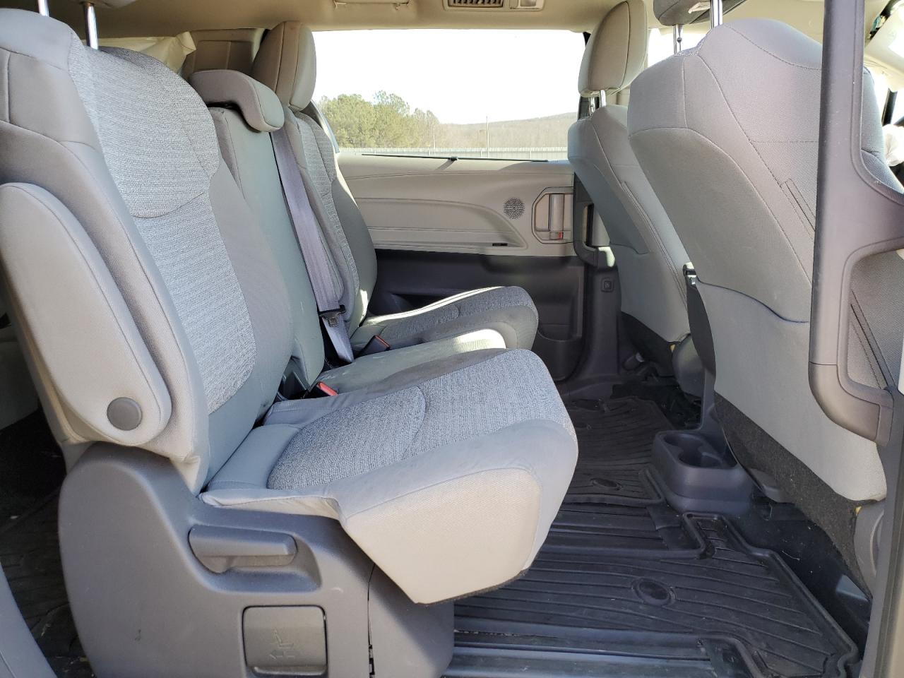 2021 Toyota Sienna VIN 5TDBRKEC1MS055413 Copart auction photo, front end / side damage thumbnail 11
