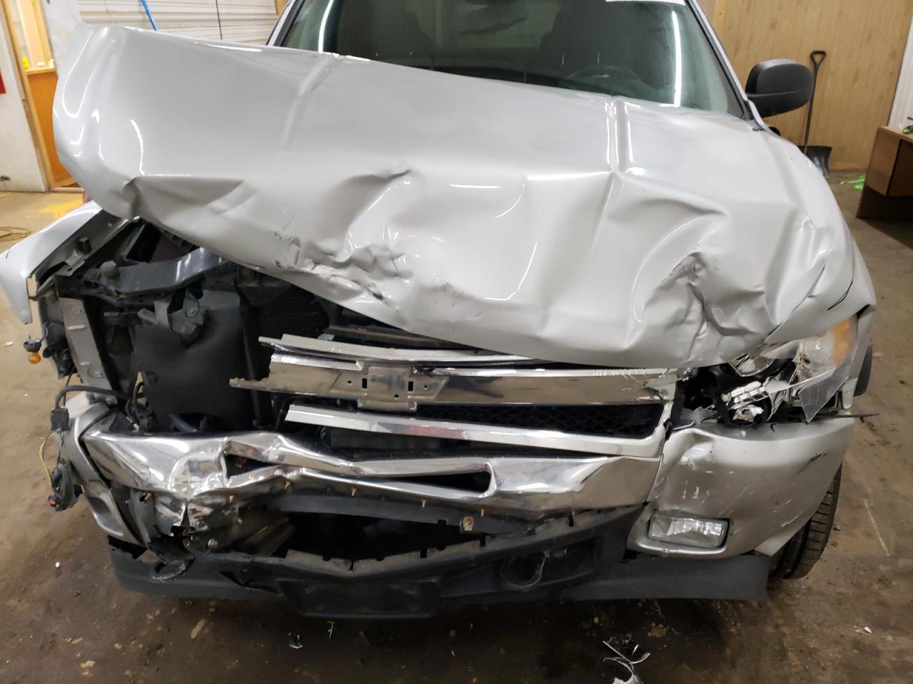 2011 Chevrolet Silverado VIN 1GCRKSE32BZ423127 Copart auction photo, front end / side damage thumbnail 11