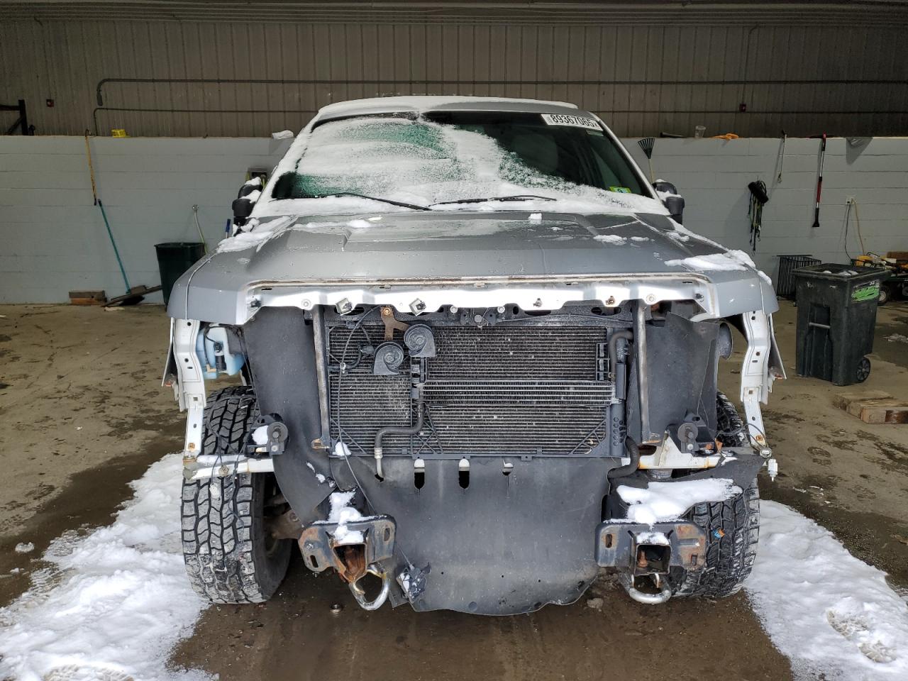 2011 Ford F-150 VIN 1FTFX1EFXBFC01770 Copart auction photo, front end / minor dent/scratches damage thumbnail 5