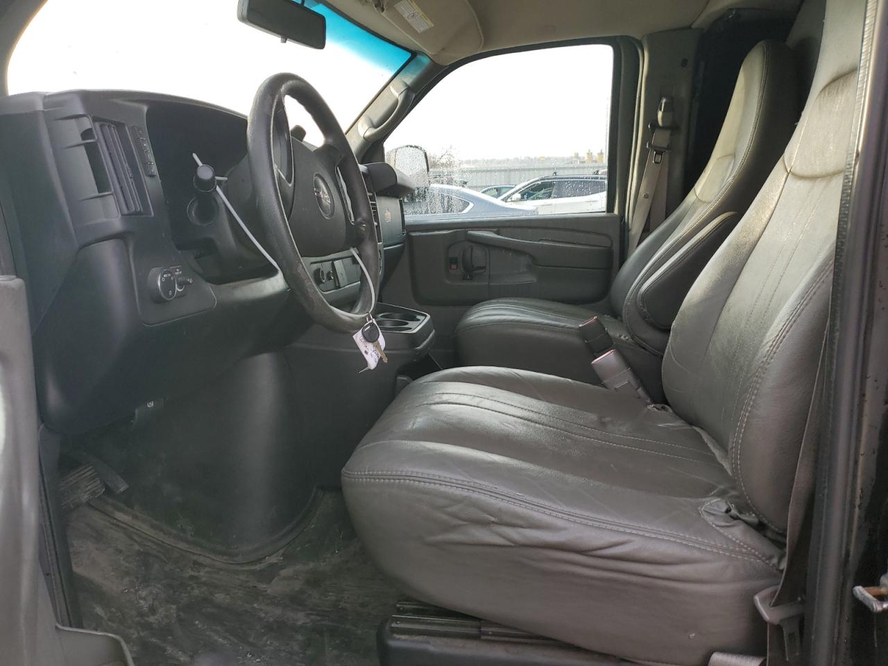 2014 GMC Savana VIN 1GTW7FFA9E1105453 Copart auction photo, front end / rear end damage thumbnail 7