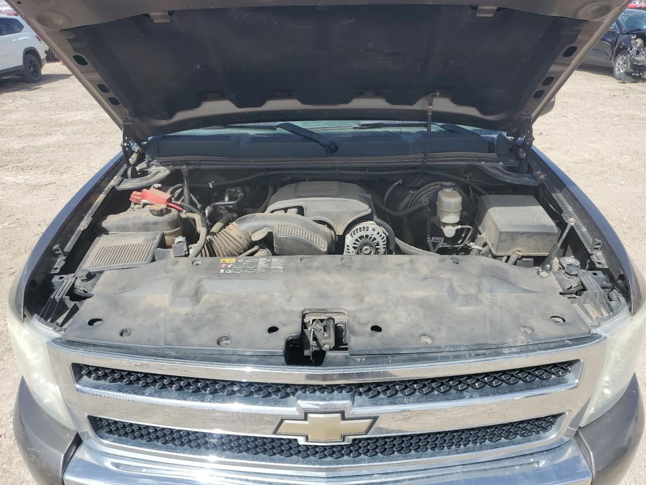 2011 Chevrolet Silverado VIN 1GCRKSE33BZ332402 Copart auction photo, side / minor dent/scratches damage thumbnail 11