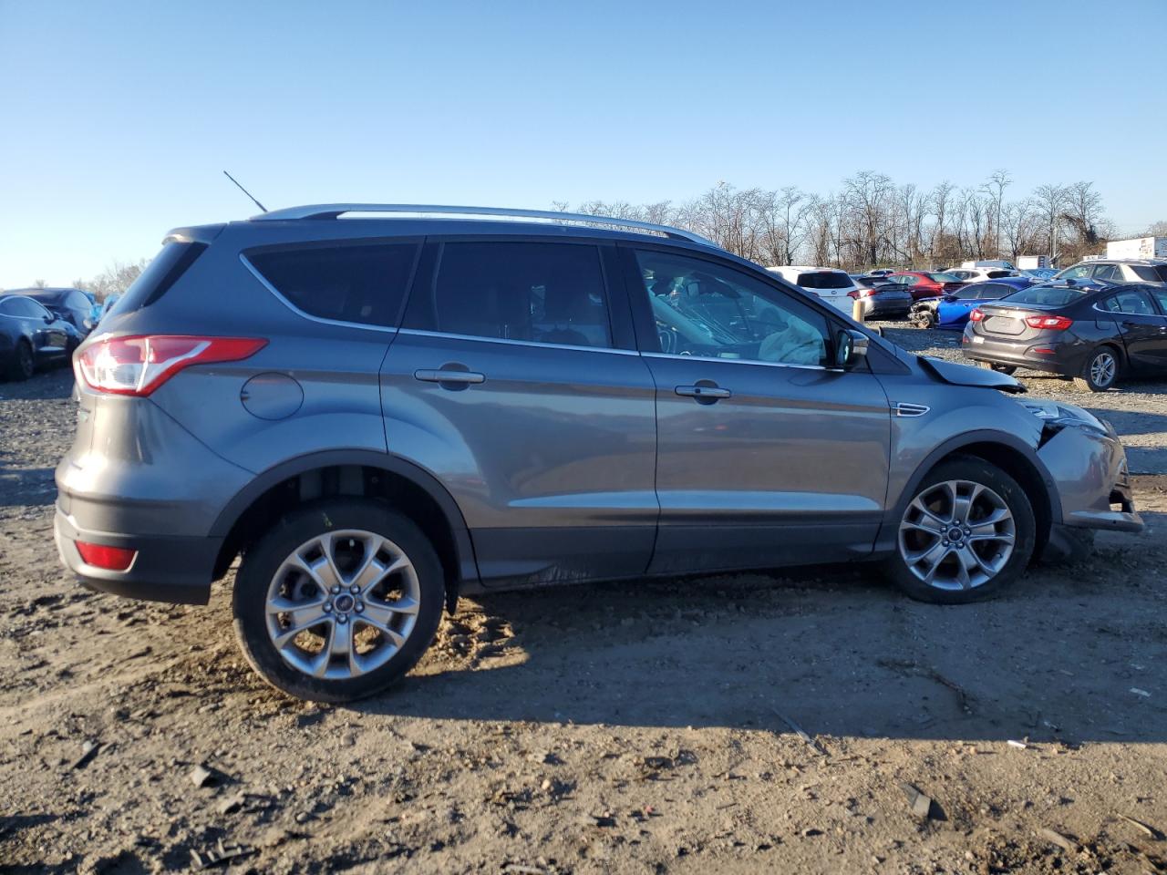 2014 Ford Escape VIN 1FMCU0JX7EUE44596 Copart auction photo, front end / minor dent/scratches damage thumbnail 3
