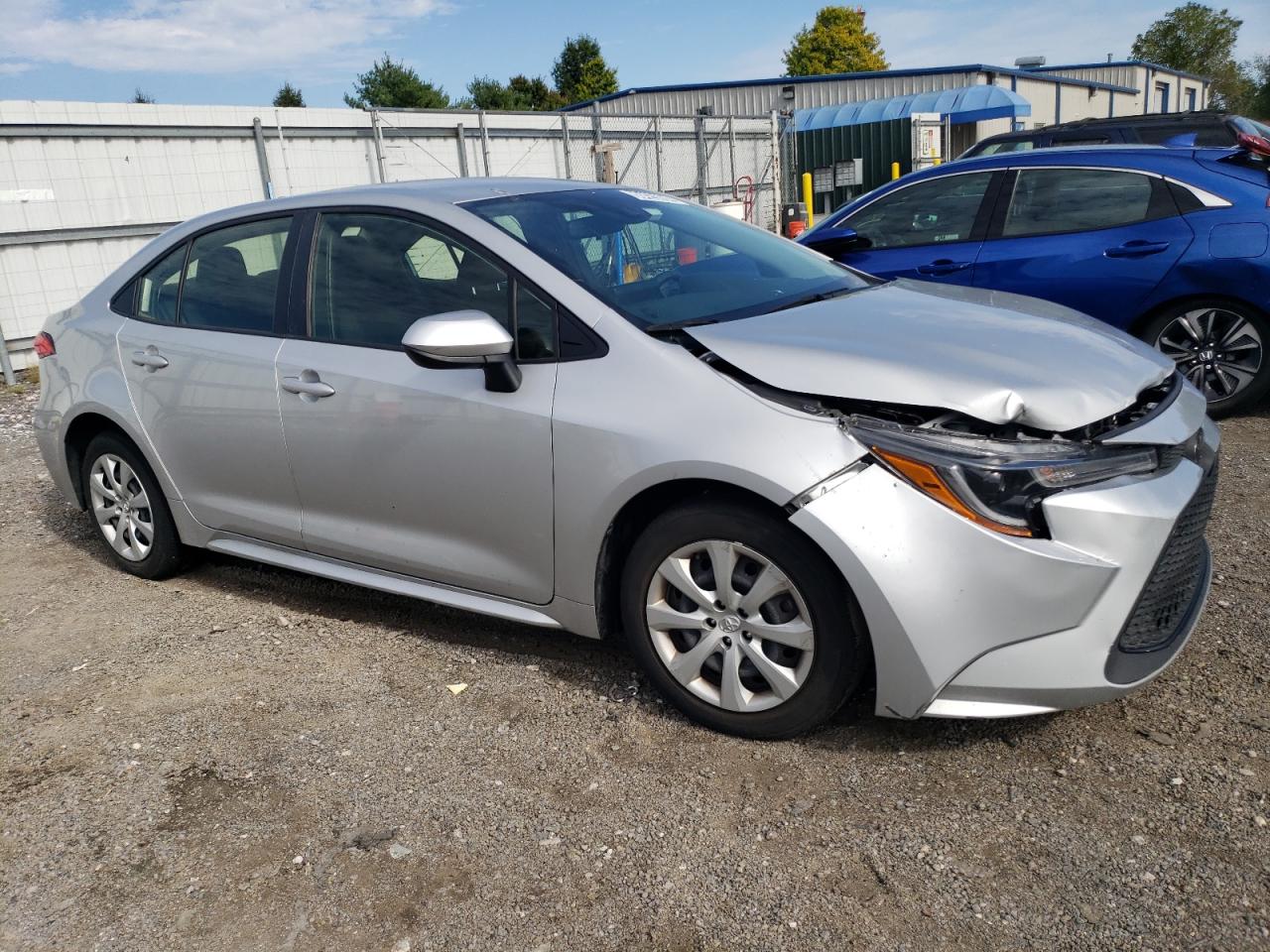 2022 Toyota Corolla VIN JTDEPMAE6N3017958 Copart auction photo, front end / minor dent/scratches damage thumbnail 4