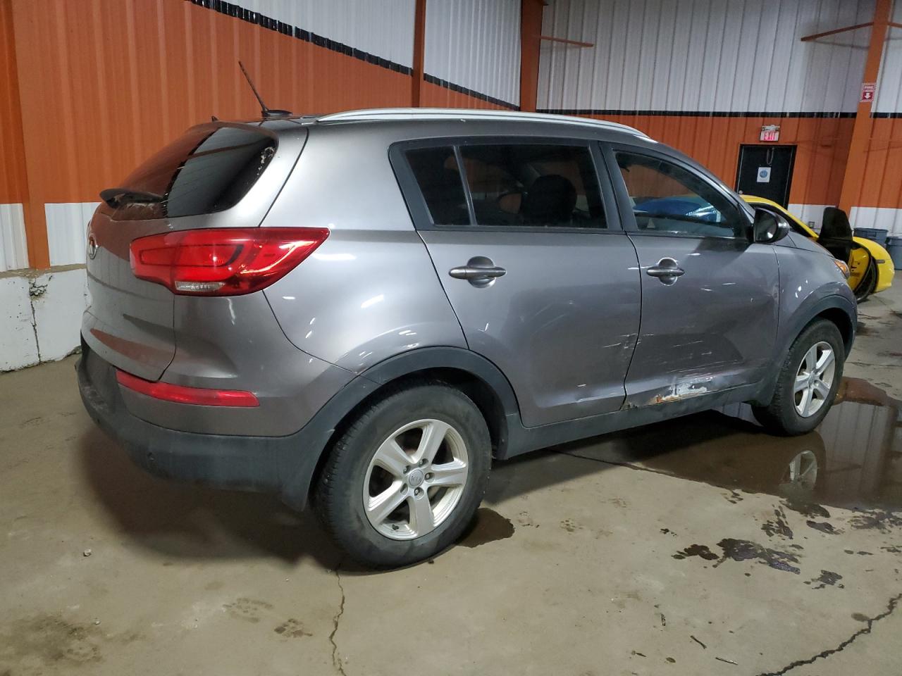 2014 KIA Sportage VIN KNDPB3AC4E7551520 Copart auction photo, side / minor dent/scratches damage thumbnail 3