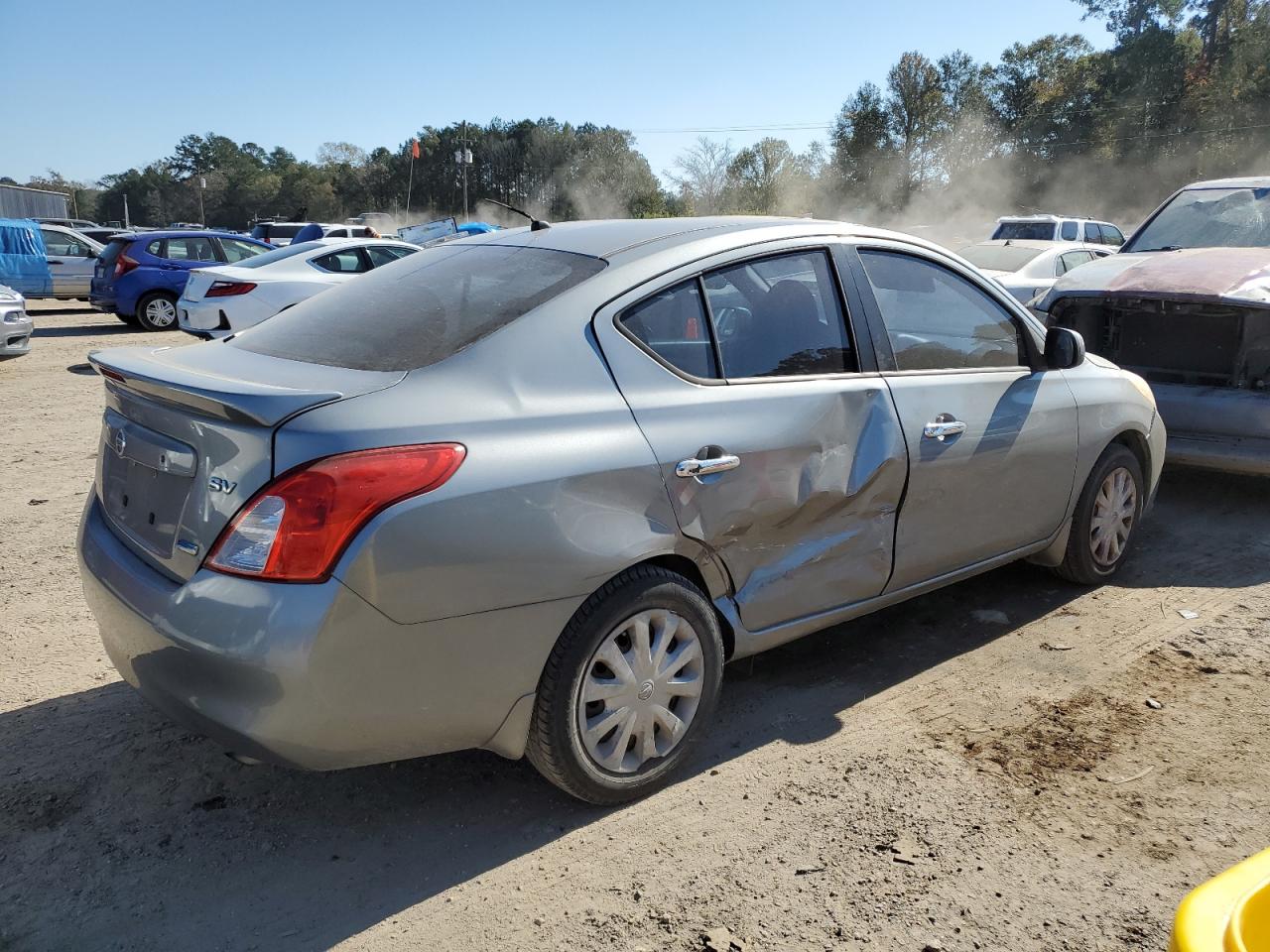 2013 Nissan Versa VIN 3N1CN7APXDL888495 Copart auction photo, side damage thumbnail 3