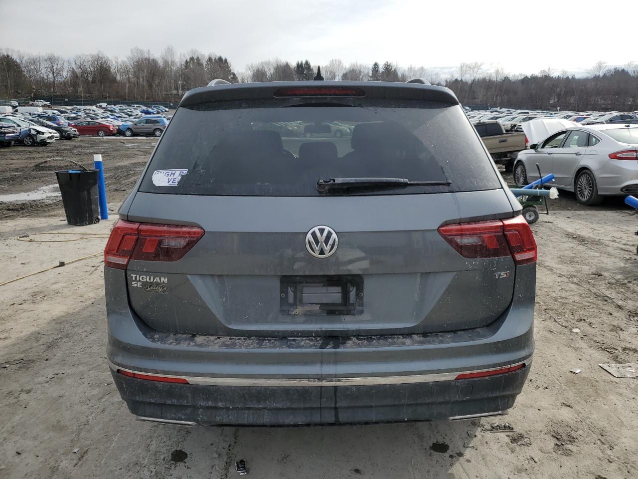 2018 Volkswagen Tiguan VIN 3VV3B7AX6JM046203 Copart auction photo, side damage thumbnail 6