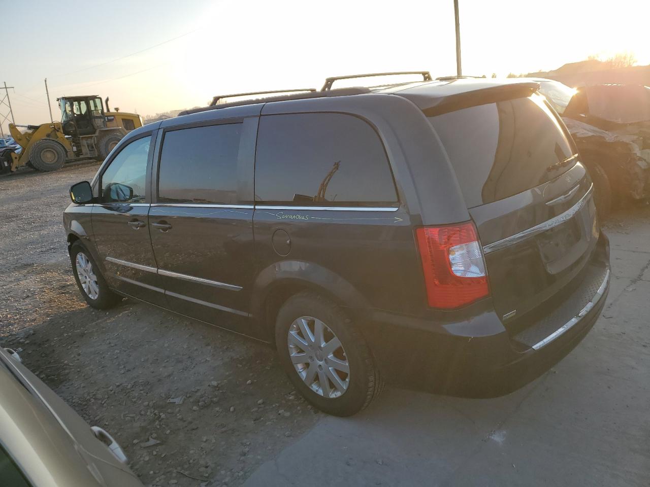 2014 Chrysler Town & Country VIN 2C4RC1BG7ER433939 Copart auction photo, front end damage thumbnail 2