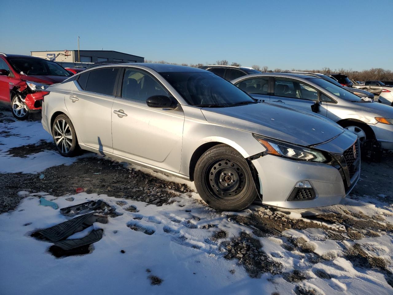 2019 Nissan Altima VIN 1N4BL4CV2KC169328 Copart auction photo, side / front end damage thumbnail 4