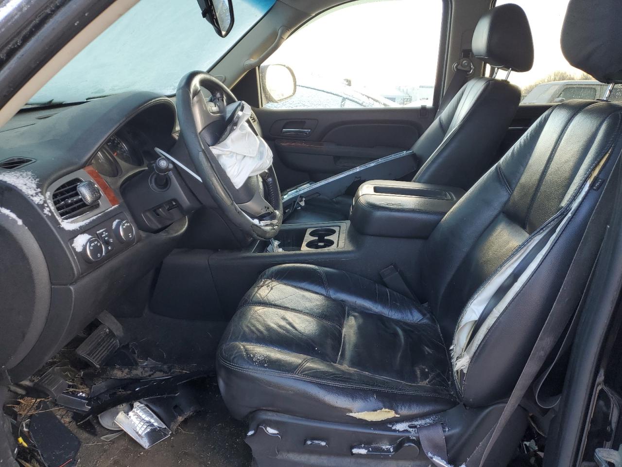 2011 Chevrolet Suburban VIN 1GNSKJE35BR294657 Copart auction photo, front end damage thumbnail 7