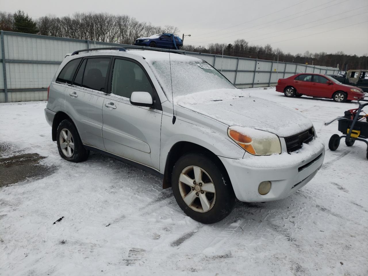 2005 Toyota RAV 4 VIN JTEHD20V856026246 Copart auction photo, front end / rear end damage thumbnail 4