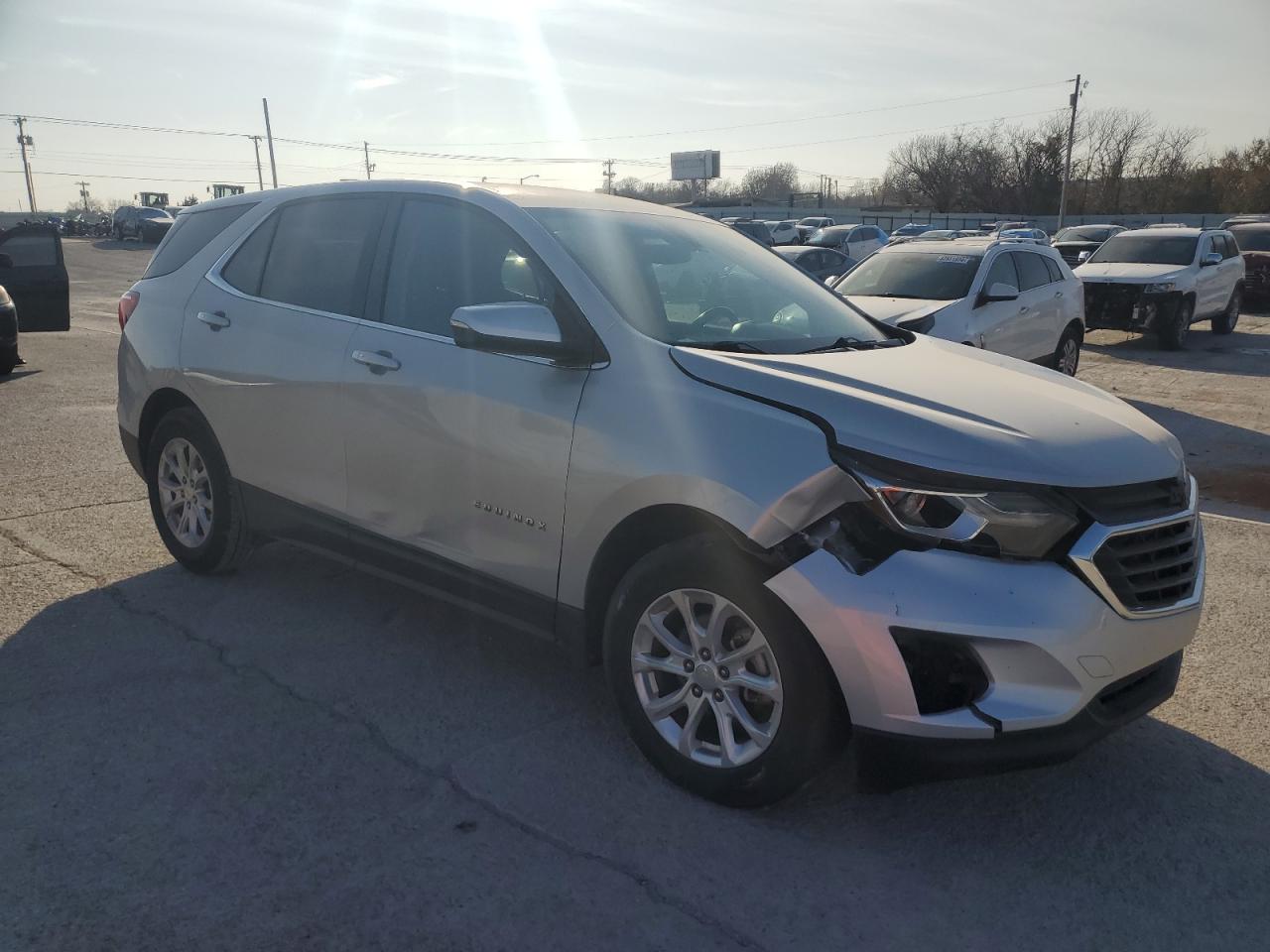 2018 Chevrolet Equinox VIN 2GNAXJEV9J6339429 Copart auction photo, front end / minor dent/scratches damage thumbnail 4