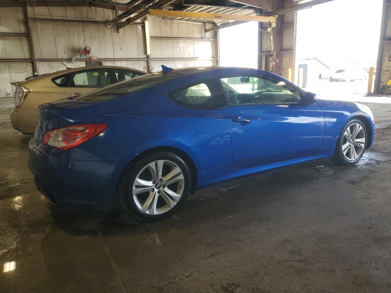 2012 Hyundai Genesis VIN KMHHU6KH1CU068135 Copart auction photo, front end / minor dent/scratches damage thumbnail 3