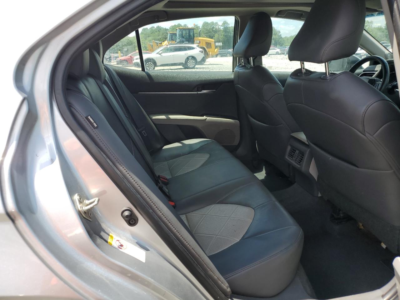 2018 Toyota Camry VIN 4T1B11HK6JU115421 Copart auction photo, rear end damage thumbnail 10