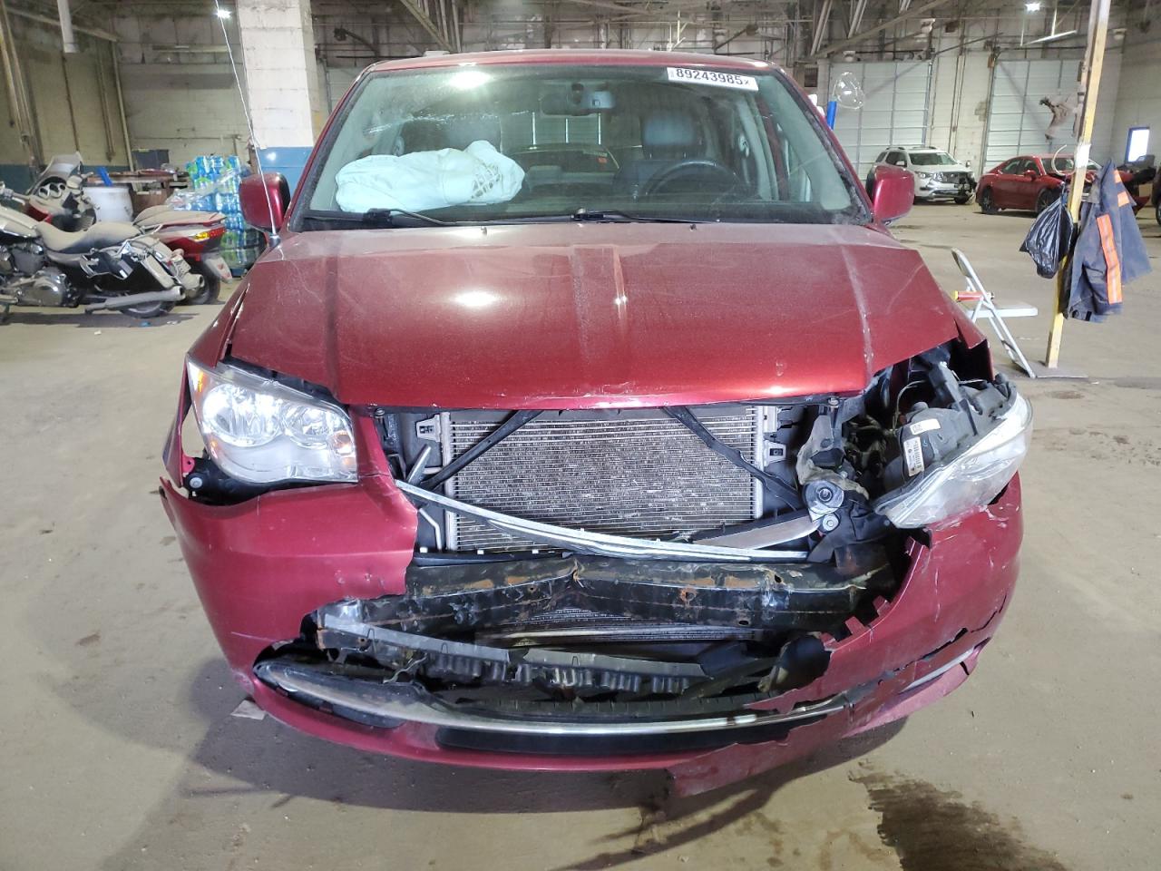 2015 Chrysler Town & Country VIN 2C4RC1BG5FR521471 Copart auction photo, front end damage thumbnail 5
