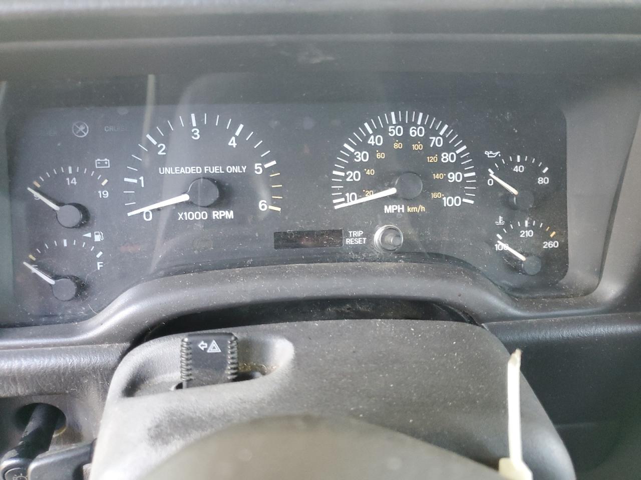 1999 Jeep Grand Cherokee VIN 1J4FF68S6XL588961 Copart auction photo, front end damage thumbnail 9