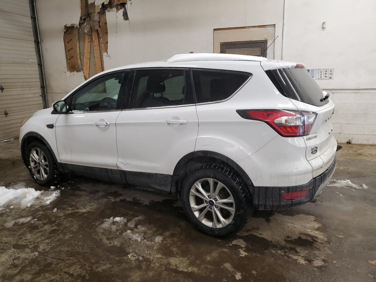 2017 Ford Escape VIN 1FMCU0GD7HUA54339 Copart auction photo, minor dent/scratches damage thumbnail 2