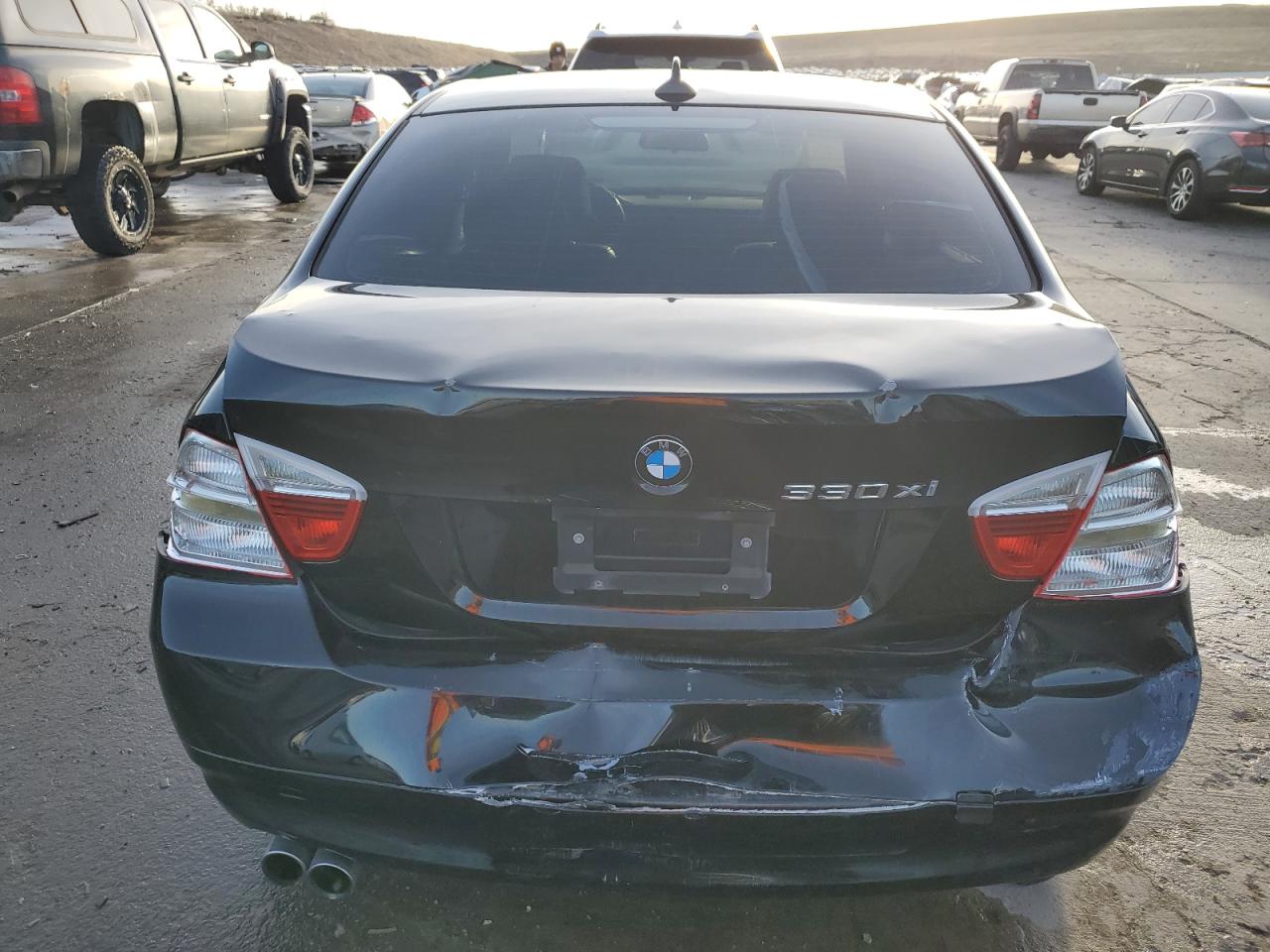 2006 BMW 3er VIN WBAVD33536KV61953 Copart auction photo, front end / rear end damage thumbnail 6