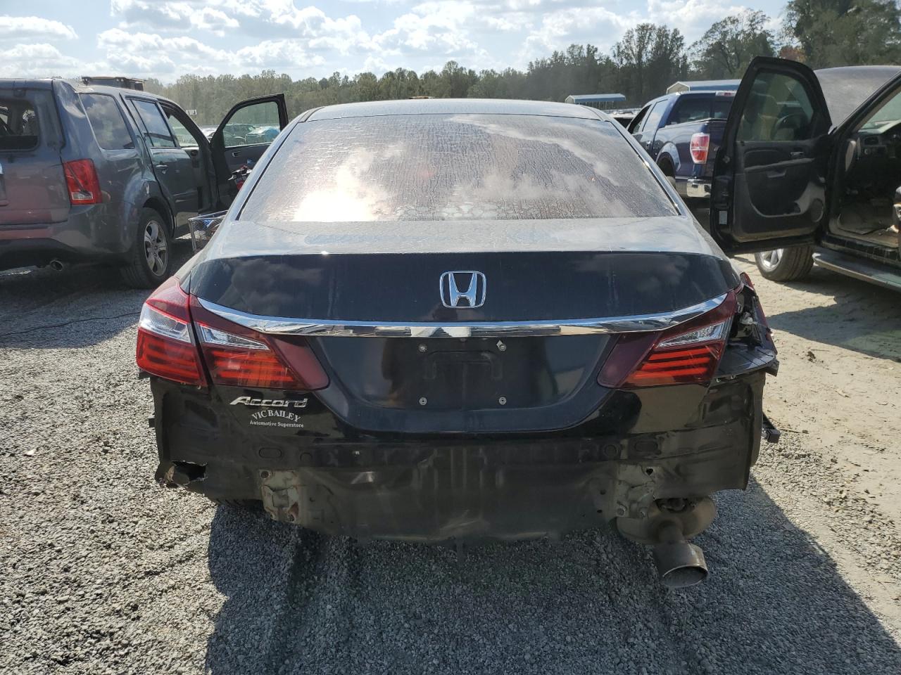 2017 Honda Accord VIN 1HGCR2F34HA218529 Copart auction photo, rear end damage thumbnail 6