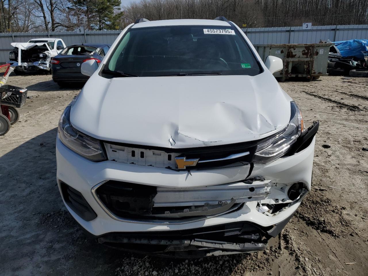 2021 Chevrolet Trax VIN KL7CJPSM1MB365121 Copart auction photo, front end / minor dent/scratches damage thumbnail 5