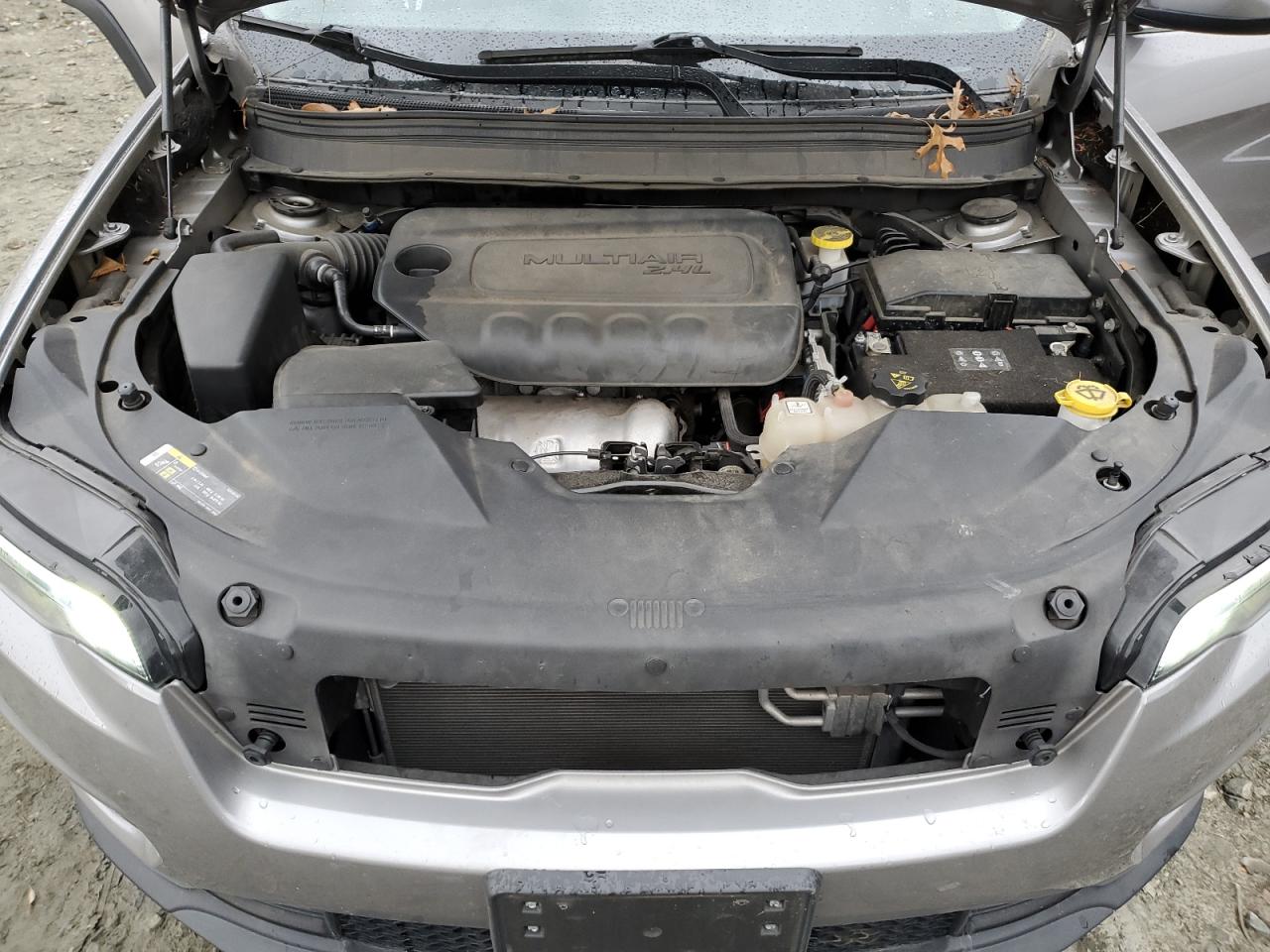 2019 Jeep Grand Cherokee VIN 1C4PJLCBXKD485107 Copart auction photo, rear end damage thumbnail 12