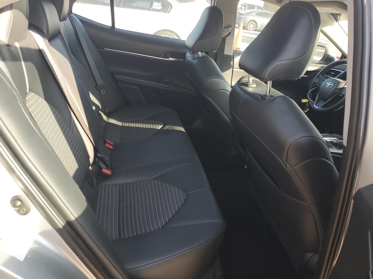 2018 Toyota Camry VIN 4T1B11HK0JU660790 Copart auction photo, rear end damage thumbnail 10