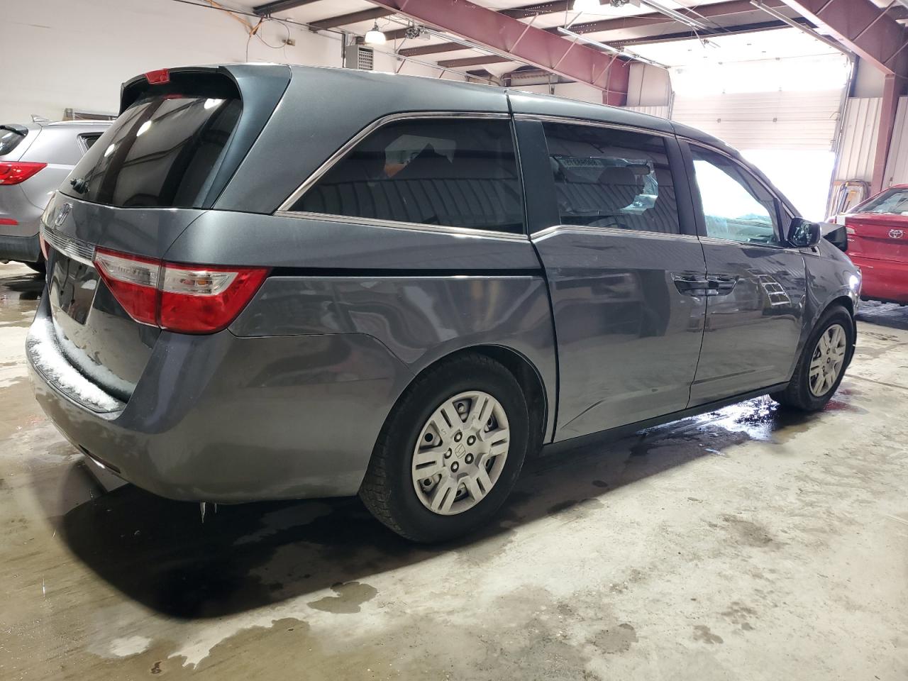 2012 Honda Odyssey VIN 5FNRL5H21CB027568 Copart auction photo, front end damage thumbnail 3