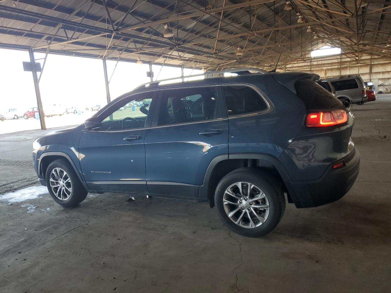 2021 Jeep Grand Cherokee VIN 1C4PJLLB3MD114891 Copart auction photo, minor dent/scratches damage thumbnail 2