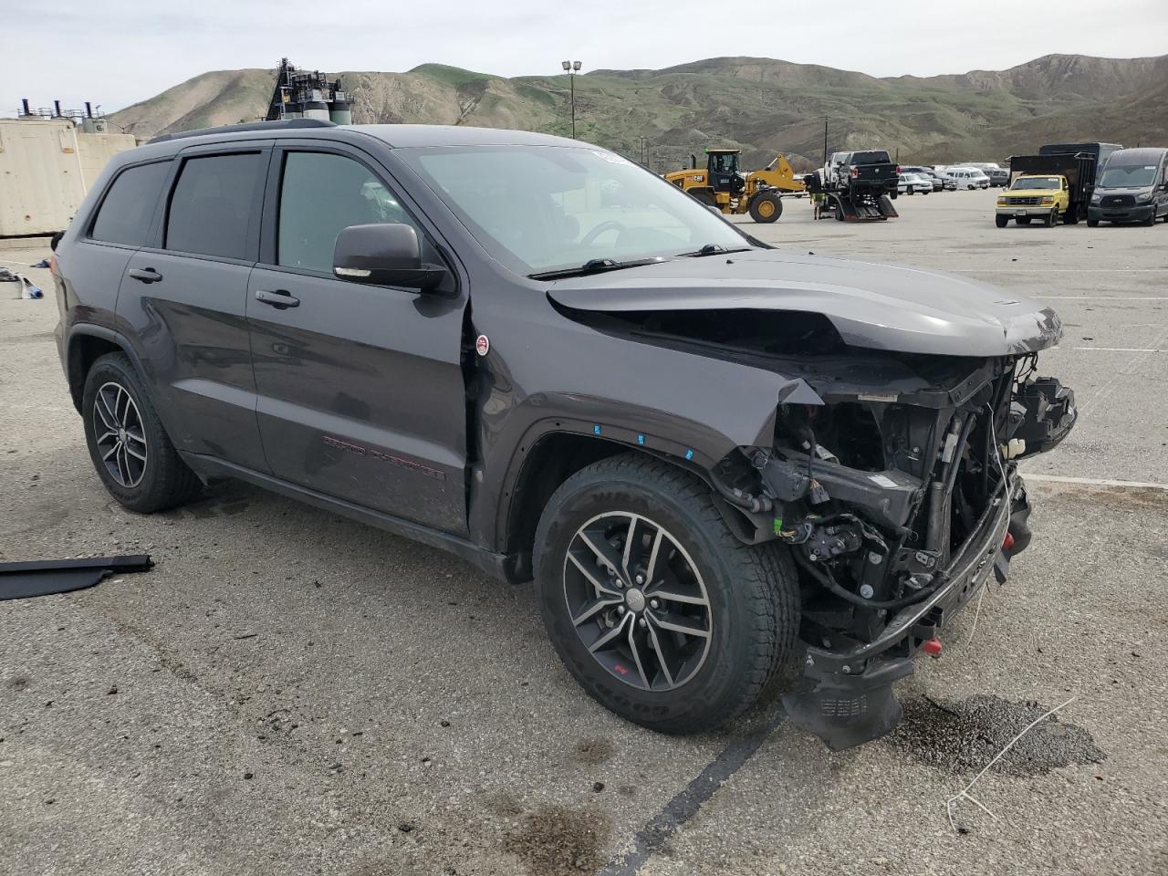2018 Jeep Grand Cherokee VIN 1C4RJFLG6JC319502 Copart auction photo, front end damage thumbnail 4