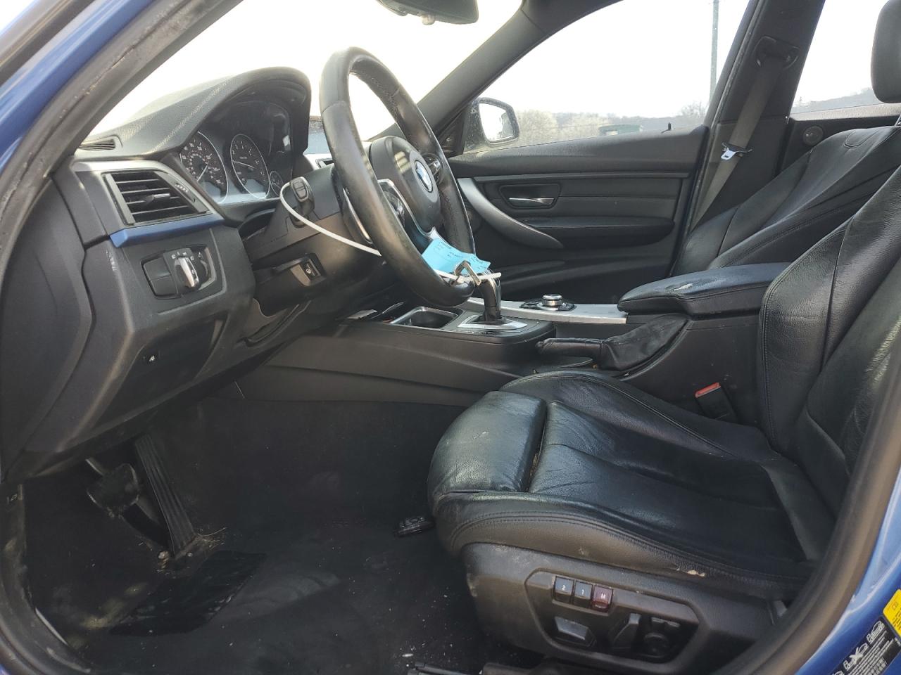 2013 BMW 1er VIN WBA3F9C56DF484375 Copart auction photo, front end damage thumbnail 7