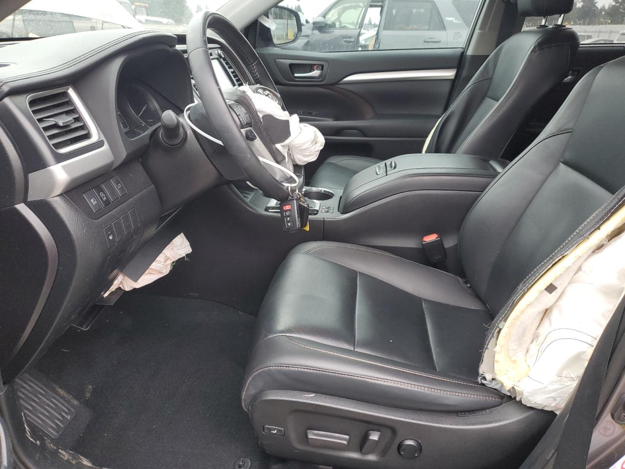 2019 Toyota Highlander VIN 5TDJZRFHXKS580465 Copart auction photo, front end damage thumbnail 7