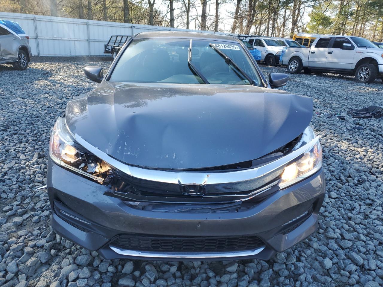 2017 Honda Accord VIN 1HGCR2F1XHA165365 Copart auction photo, front end / rear end damage thumbnail 5