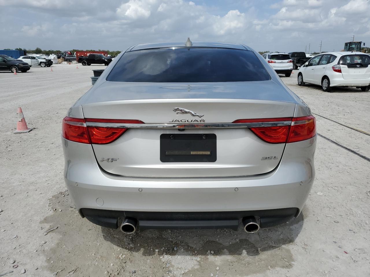 2017 Jaguar XF VIN SAJBD4BV3HCY26138 Copart auction photo, front end damage thumbnail 6