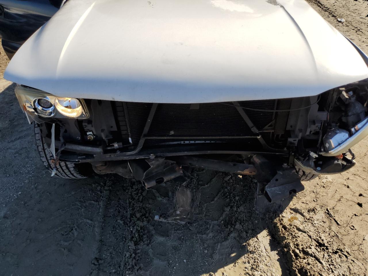2000 GMC Sierra VIN 1GTEC14W2YZ222595 Copart auction photo, front end damage thumbnail 11