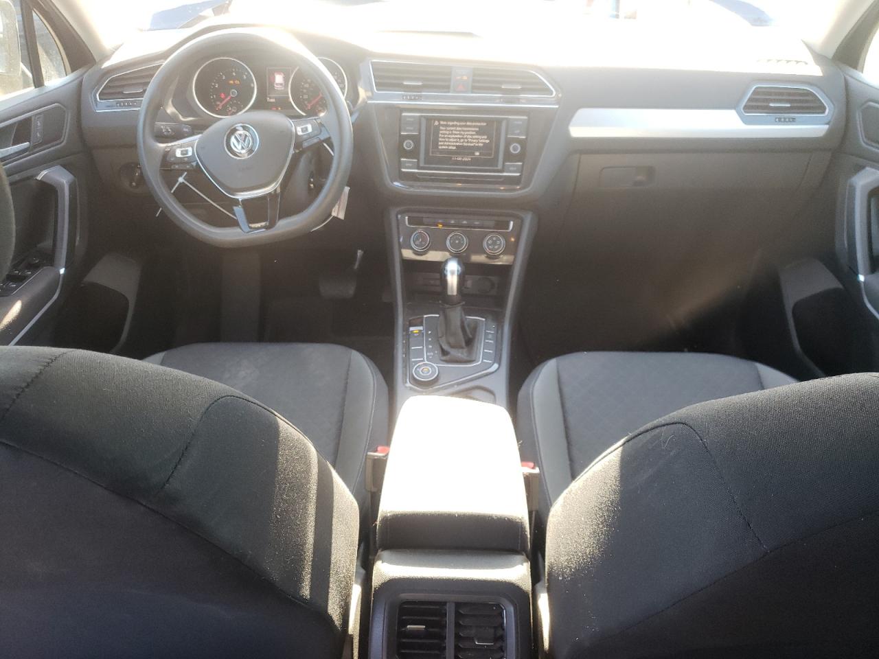 2020 Volkswagen Tiguan VIN 3VV0B7AX7LM121156 Copart auction photo, side damage thumbnail 8