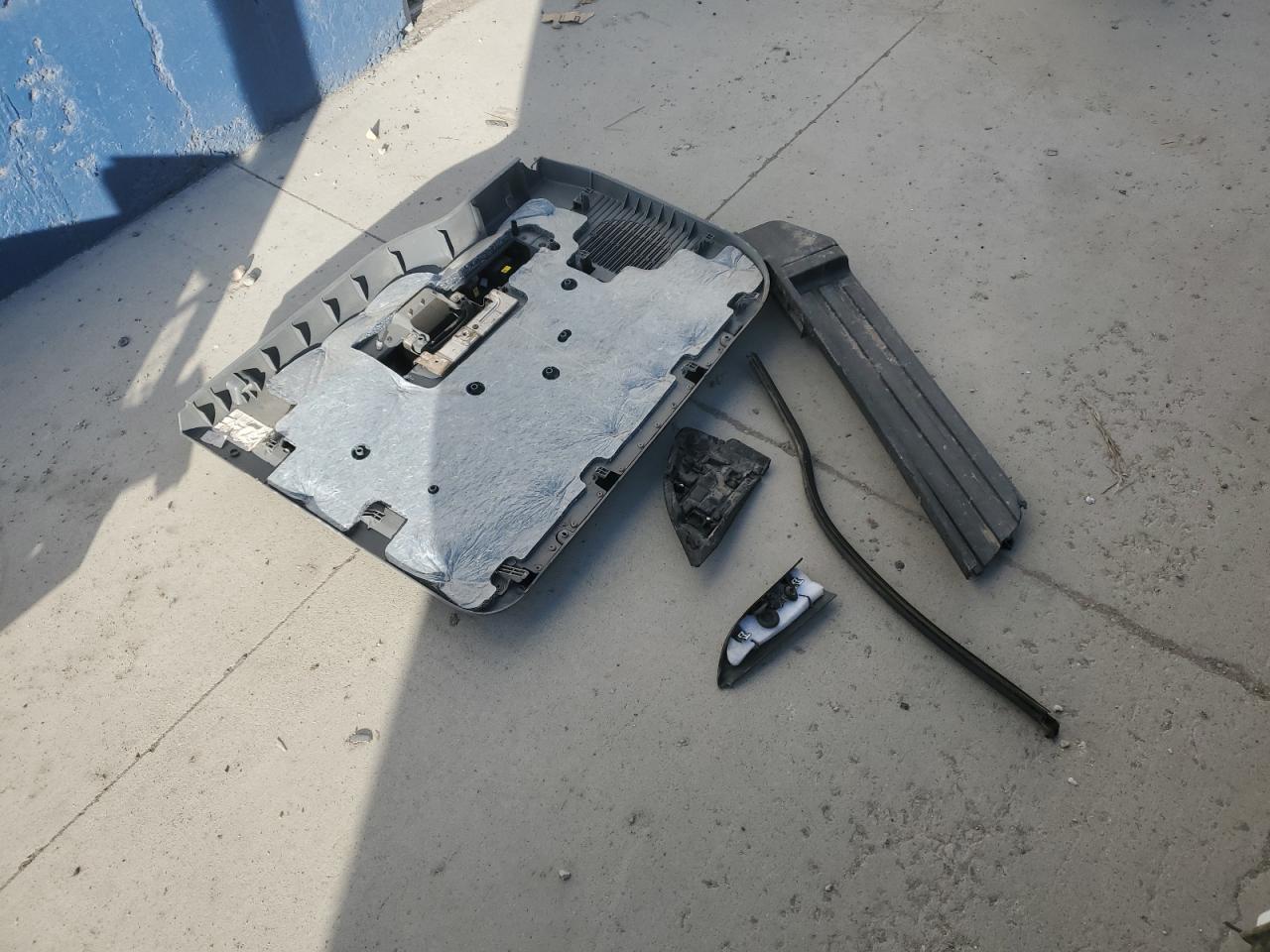 2012 Ford F250 VIN 1FT7X2B67CEA93324 Copart auction photo, side / rear end damage thumbnail 12