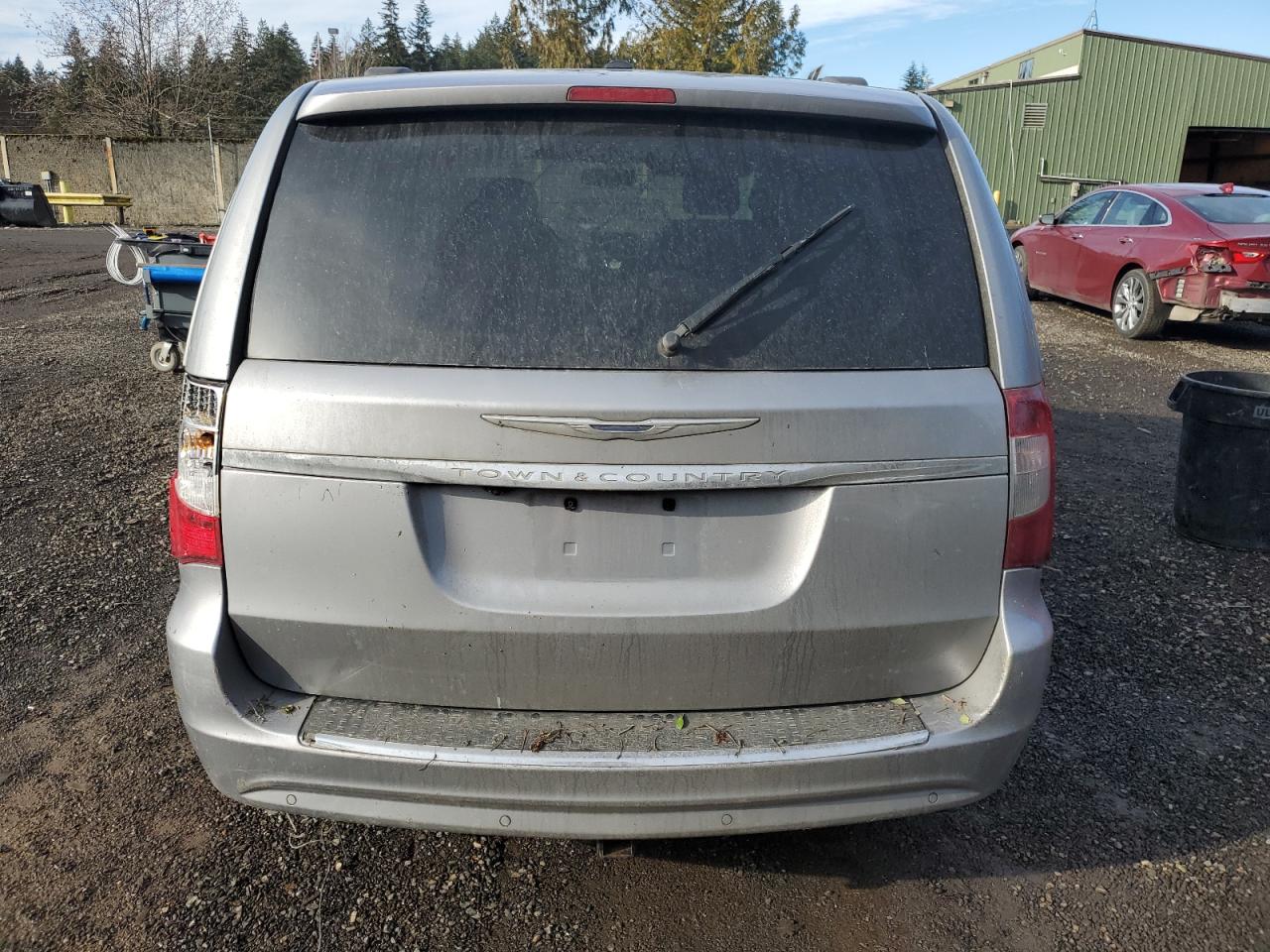 2015 Chrysler Town & Country VIN 2C4RC1CG8FR601023 Copart auction photo, burn - engine damage thumbnail 6