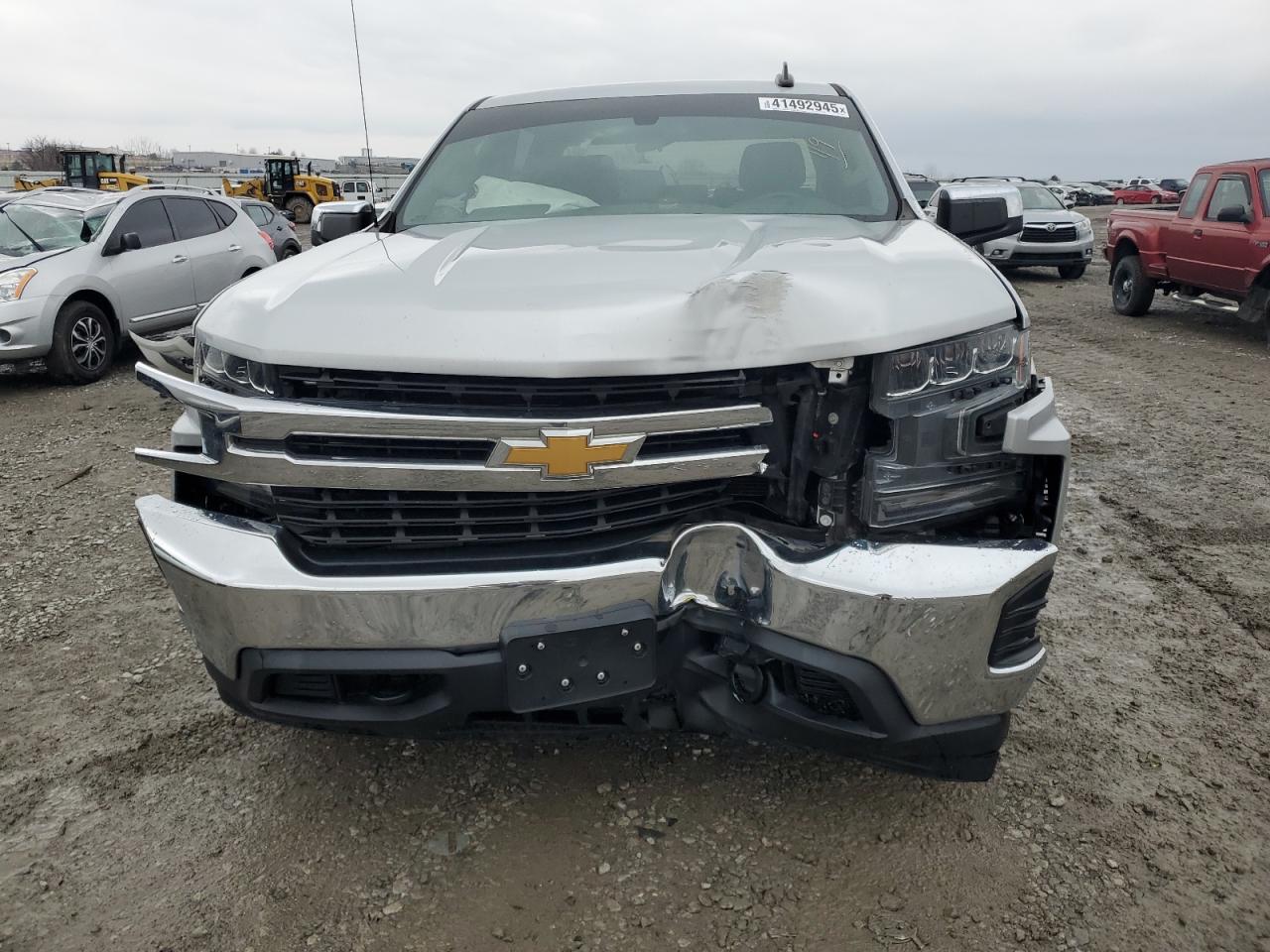 2019 Chevrolet Silverado VIN 1GCUYDED6KZ253433 Copart auction photo, front end damage thumbnail 5