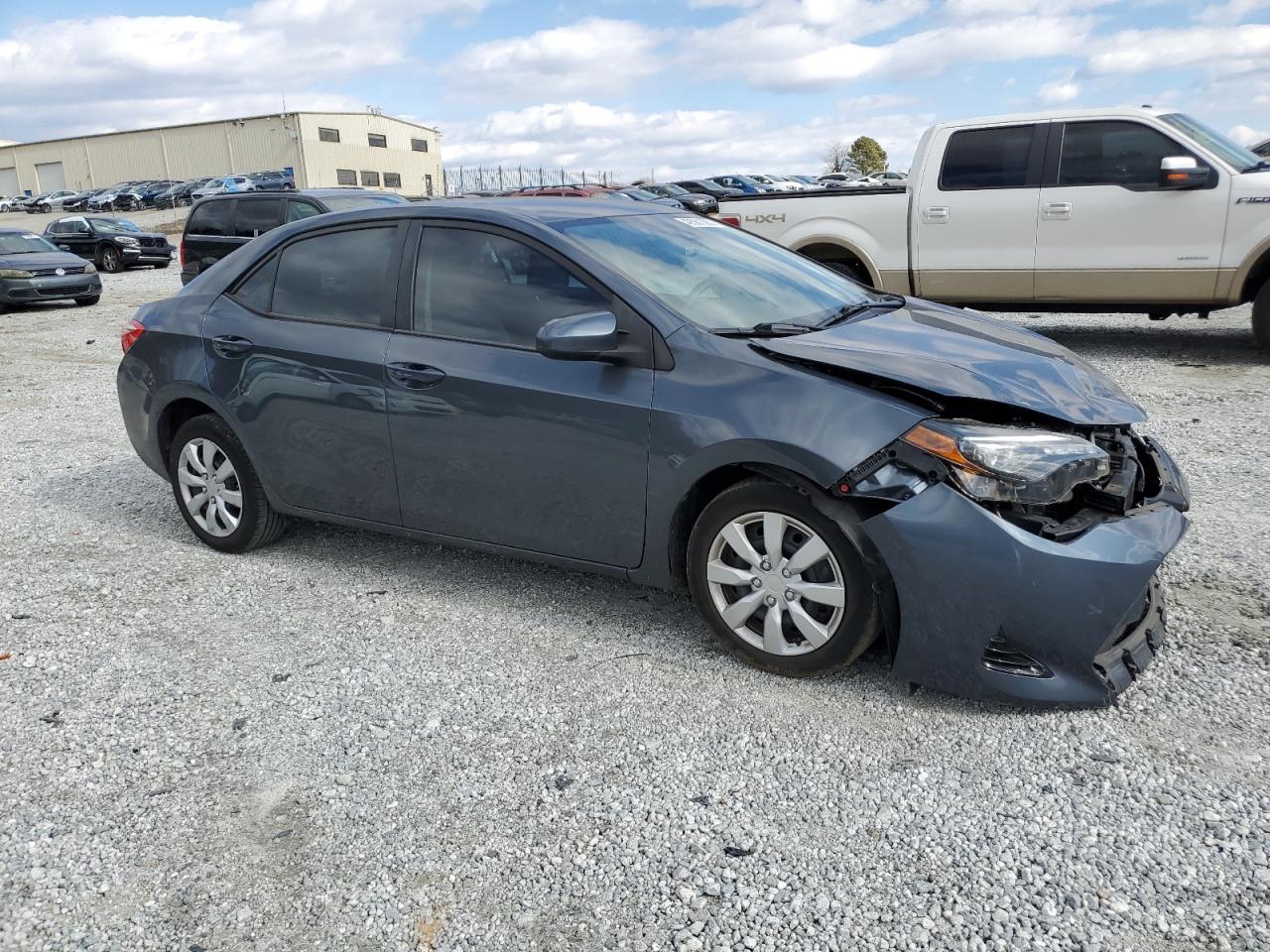 2018 Toyota Corolla VIN 2T1BURHE0JC084507 Copart auction photo, front end damage thumbnail 4