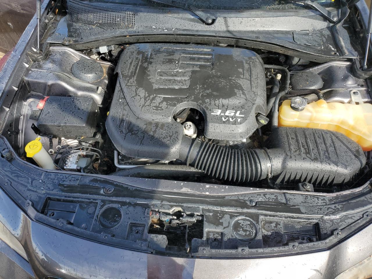 2016 Chrysler 300 VIN 2C3CCABG0GH161575 Copart auction photo, water/flood / front end damage thumbnail 11